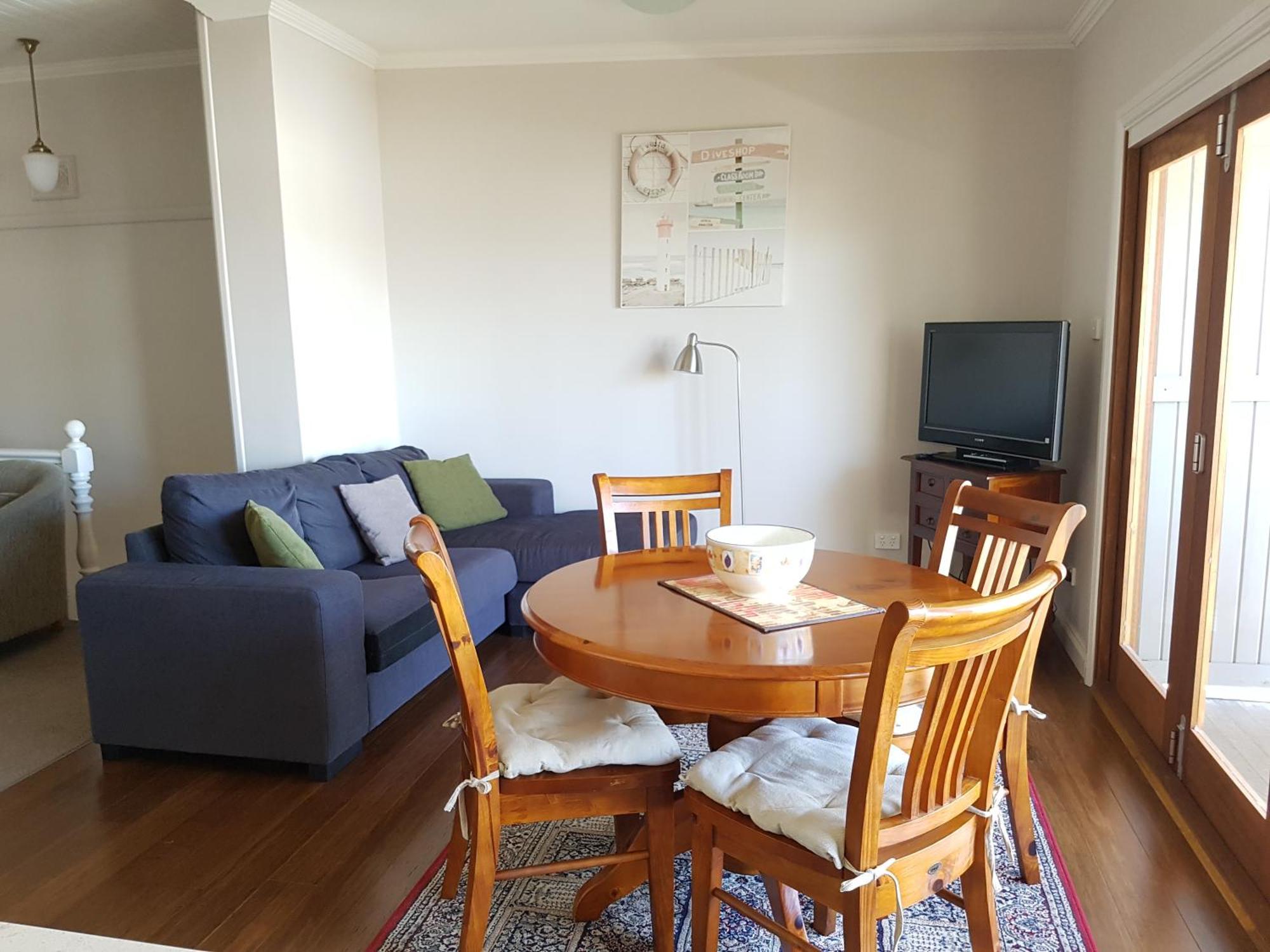 Newcastle Short Stay Accommodation - Vista Apartment Bagian luar foto