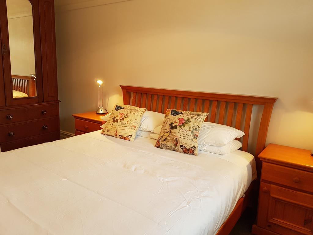 Newcastle Short Stay Accommodation - Vista Apartment Bagian luar foto